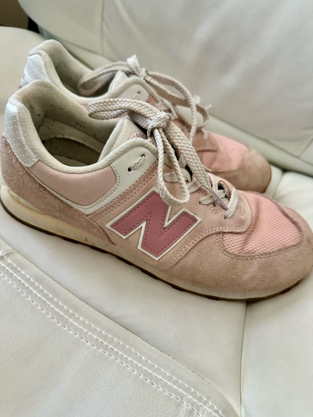 New Balance 574 Womens Sneakers Pink Size 8.5 (Mens 6.5) Lightly Worn
